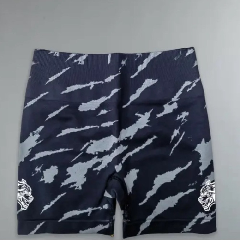 Wolf shorts
